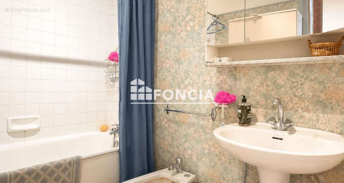 À vendre – appartement t5 de 121,00 m² carrez – le parc de chalin – écully - photo 8