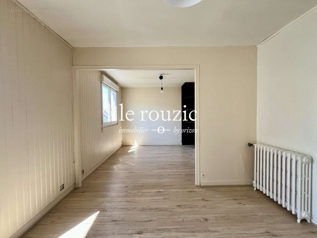 Appartement 58 m² à Lorient  - photo 2