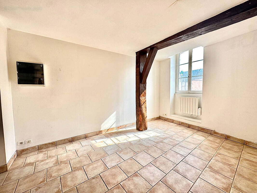 Appartement à NONANCOURT