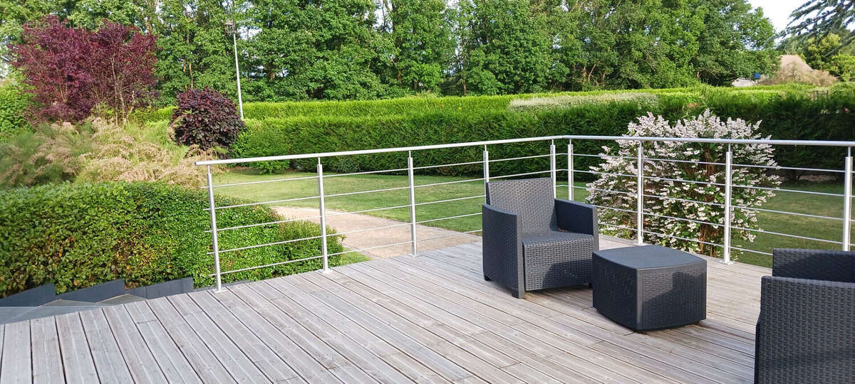 Maison à CHERISY