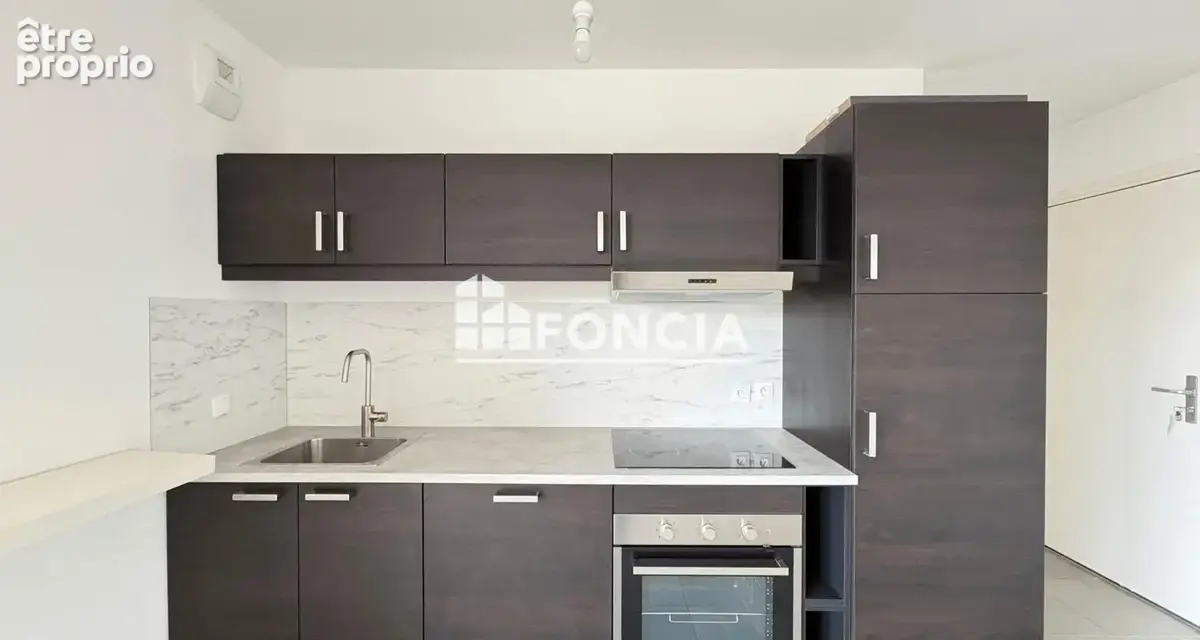  À vendre – Appartement T2 lumineux à Ginko avec balcon et parking couvert - photo 3