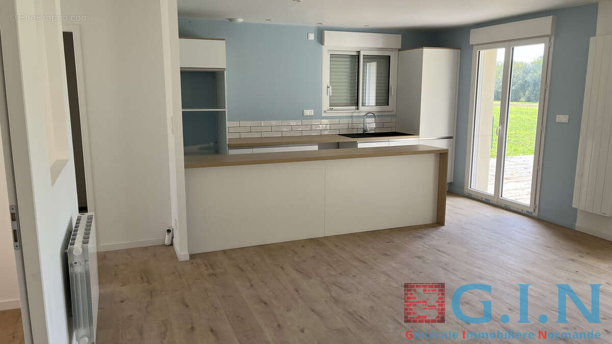 maison de plein pied 2 chambres - photo 2