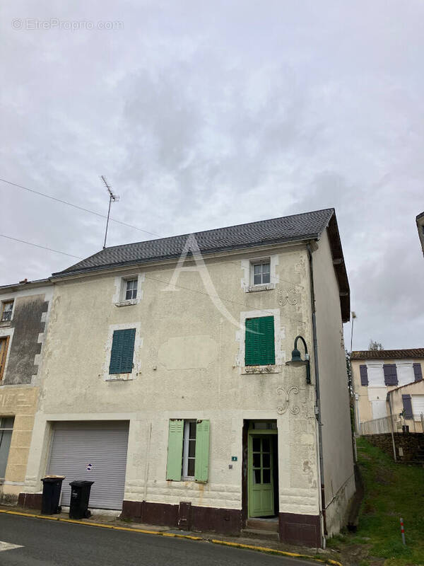 Maison à L&#039;HERMENAULT