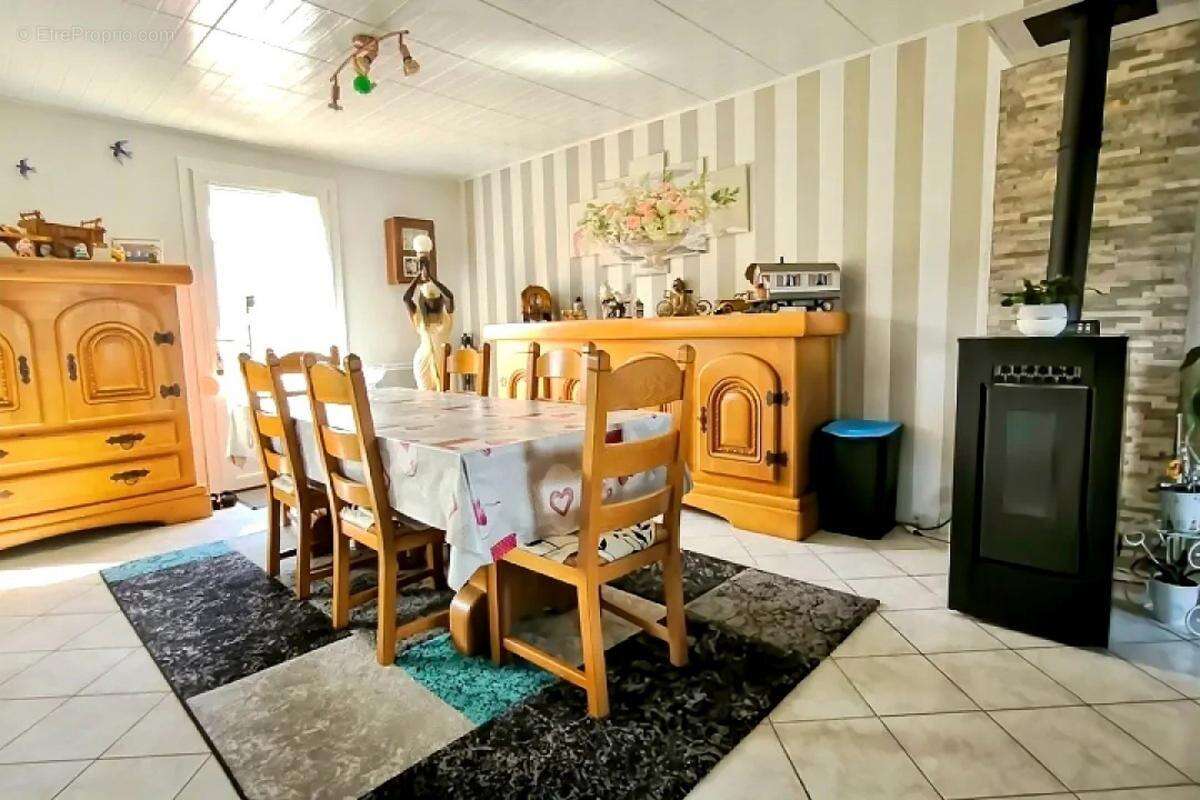 Maison à GOUZEAUCOURT