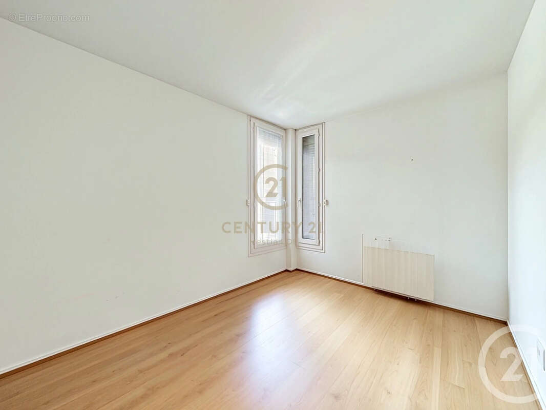 Appartement 72 m² à Givors  - photo 7