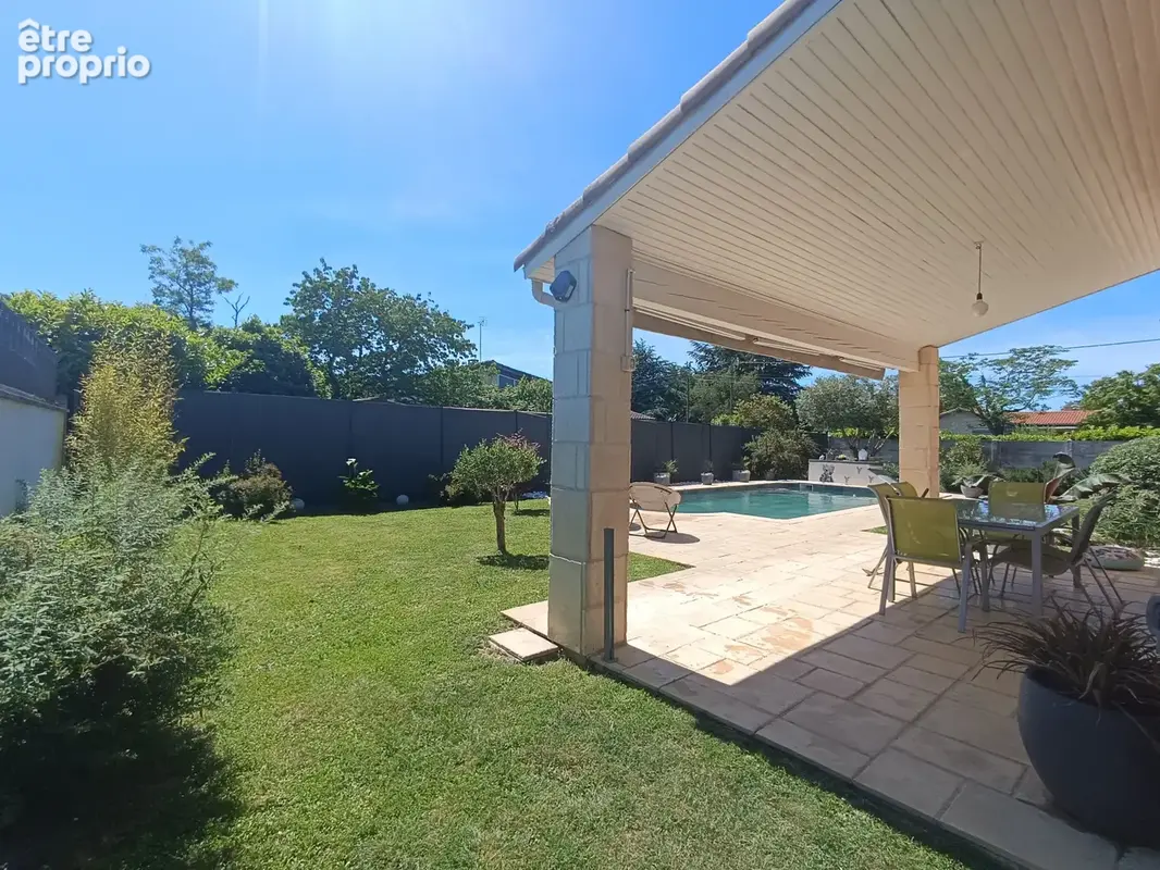 Maison T5 de 160 m2 avec piscine - photo 19