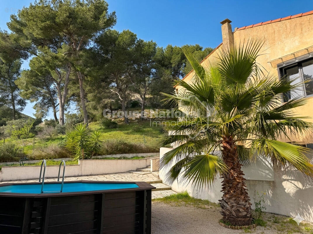 Maison à CHATEAUNEUF-LES-MARTIGUES