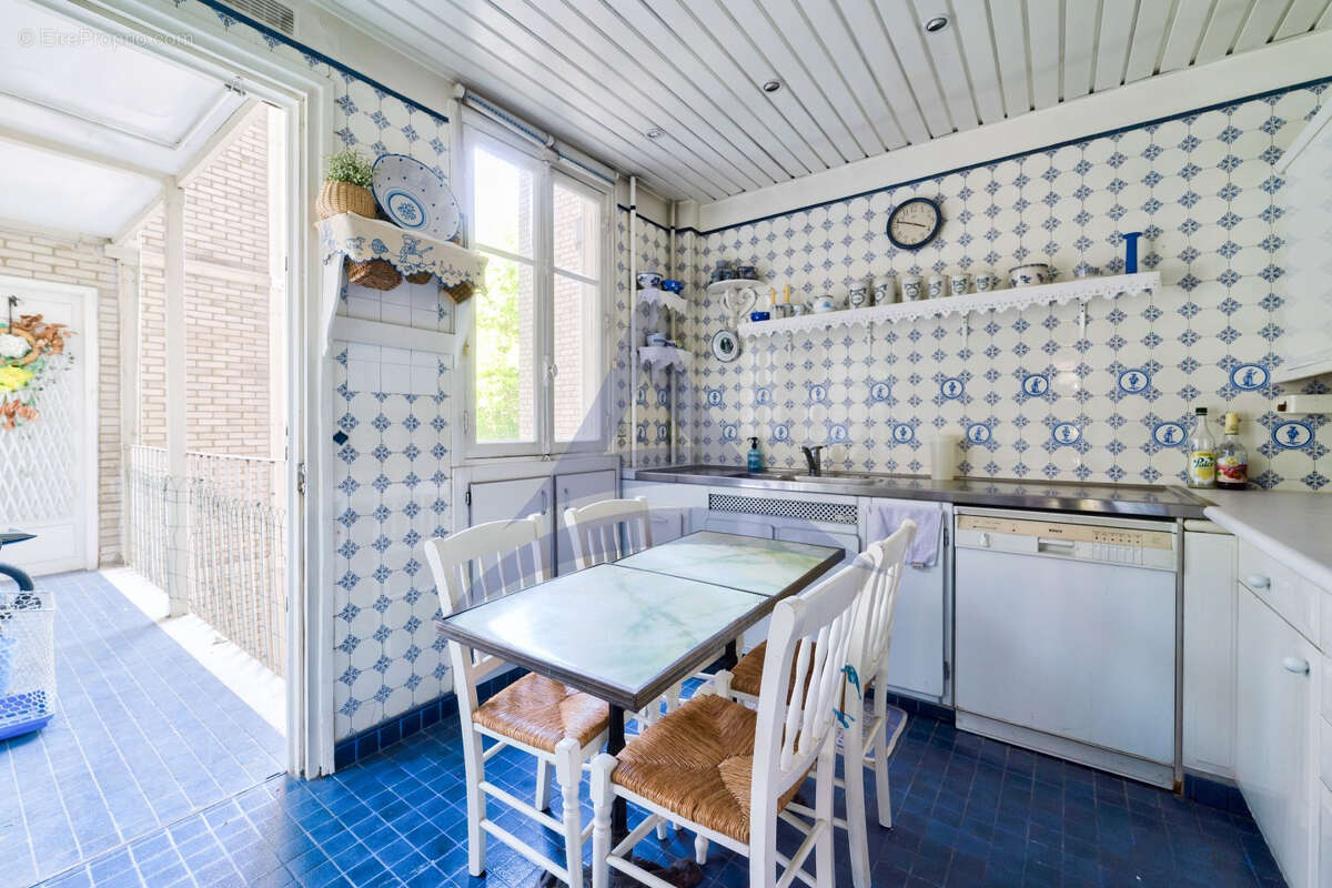 Appartement à PARIS-12E