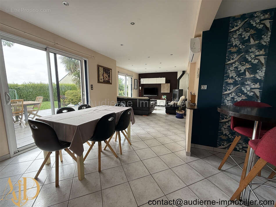 Maison à CONFORT-MEILARS