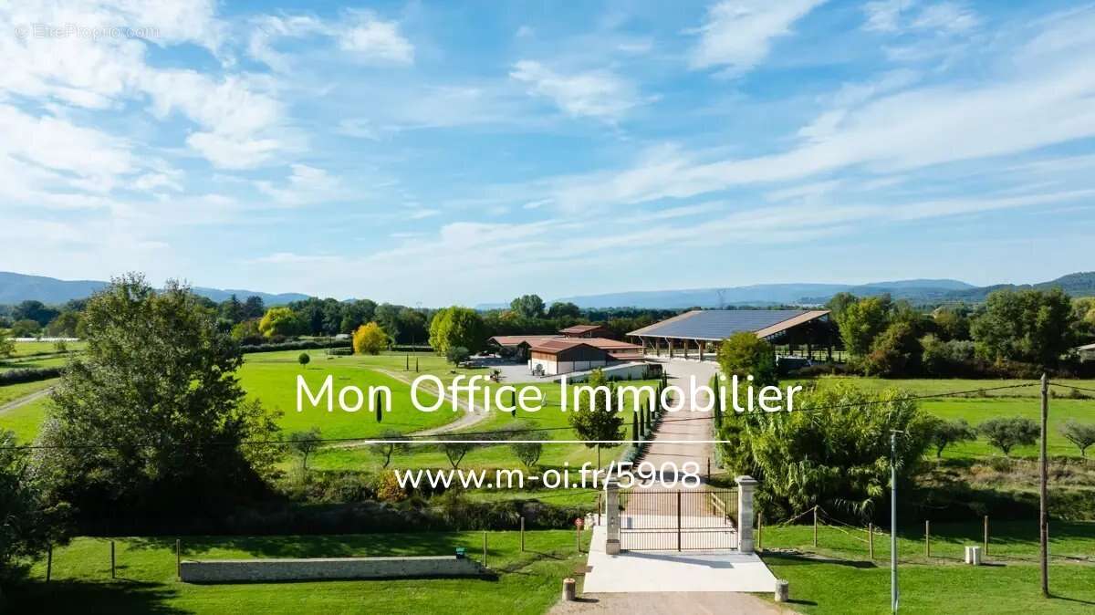 Maison à VILLELAURE