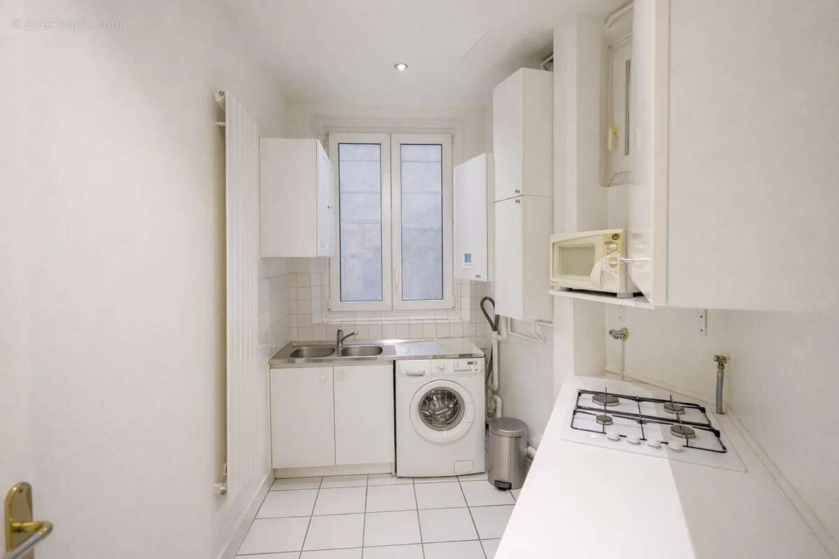 Appartement à PARIS-7E