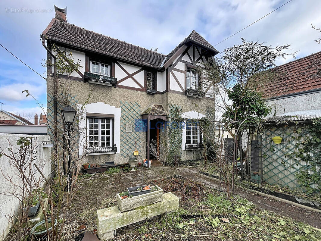 Maison à SOTTEVILLE-LES-ROUEN