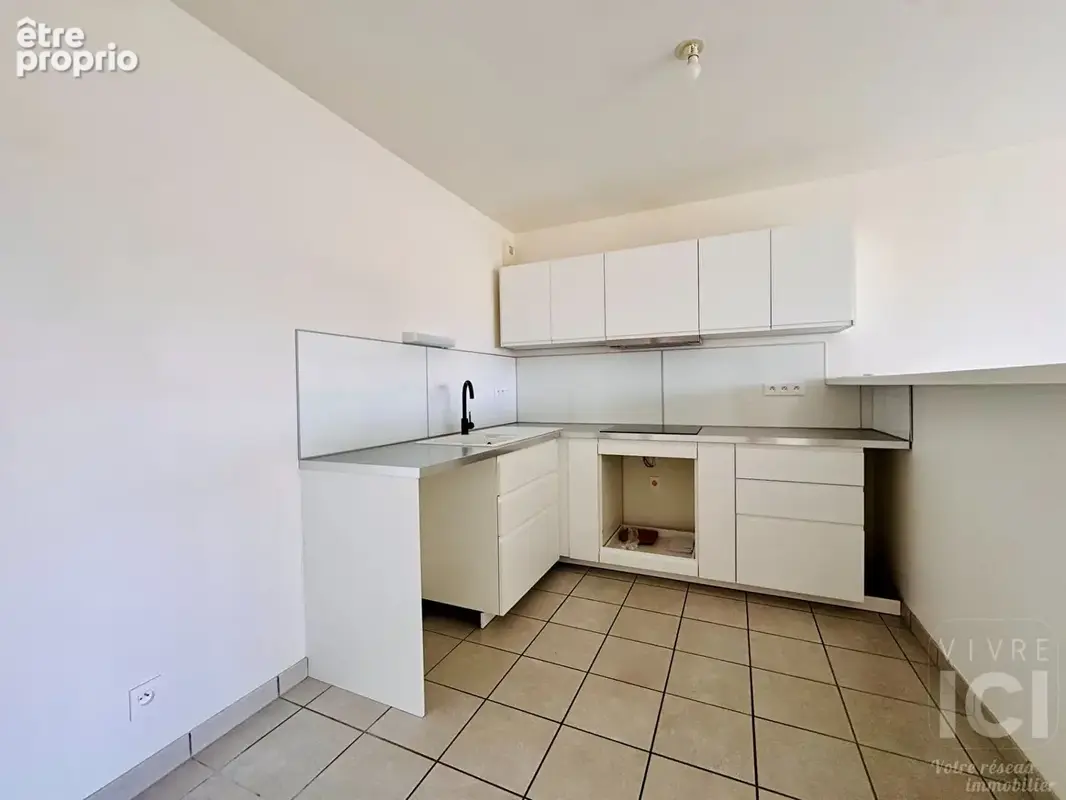 Appartement - 2 chambres - Parking - Bourg de Carquefou - photo 3