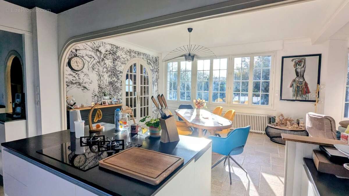 Maison à PLONEVEZ-PORZAY