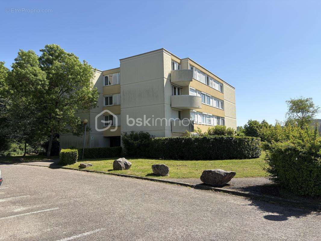 Appartement à VILLEFONTAINE