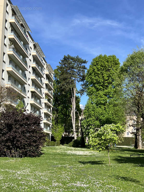 Appartement à GIERES