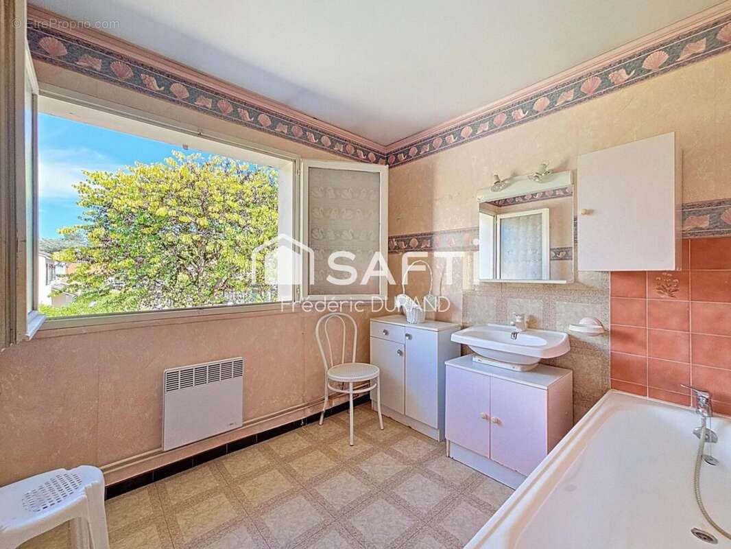 Photo 8 - Maison à MEYZIEU