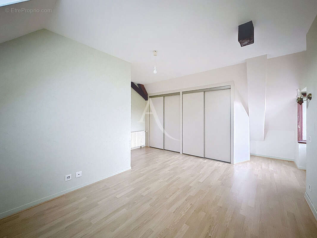 Maison à BEAUFORT-EN-VALLEE