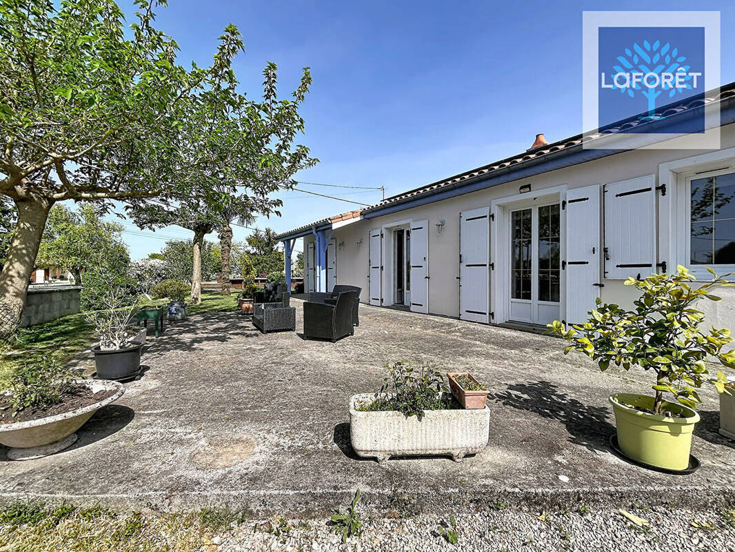 Maison à JONZAC