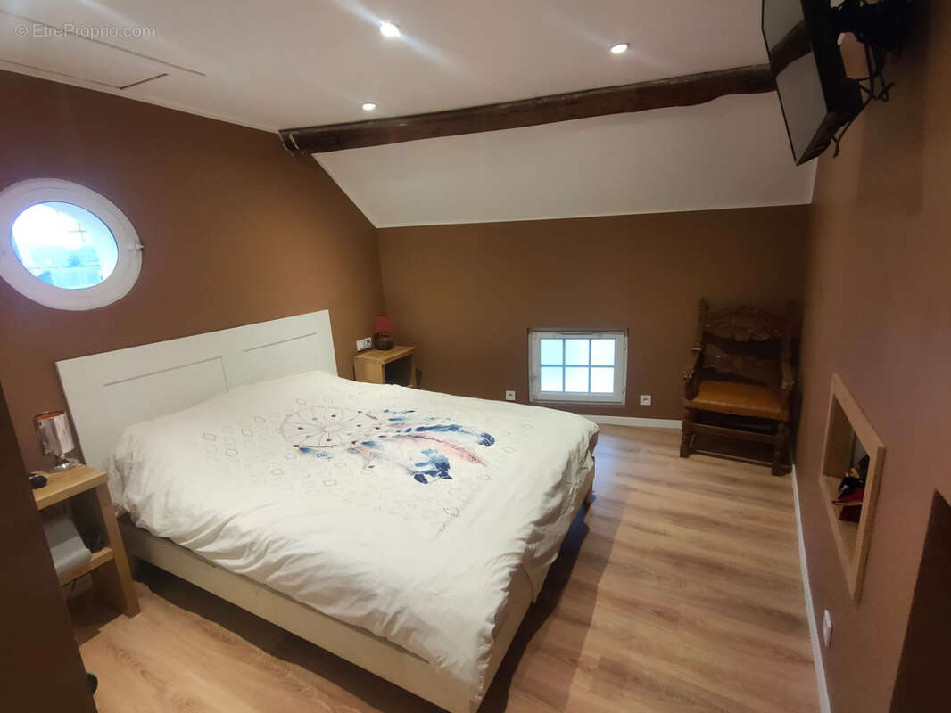 Maison à VILLENEUVE-SOUS-DAMMARTIN