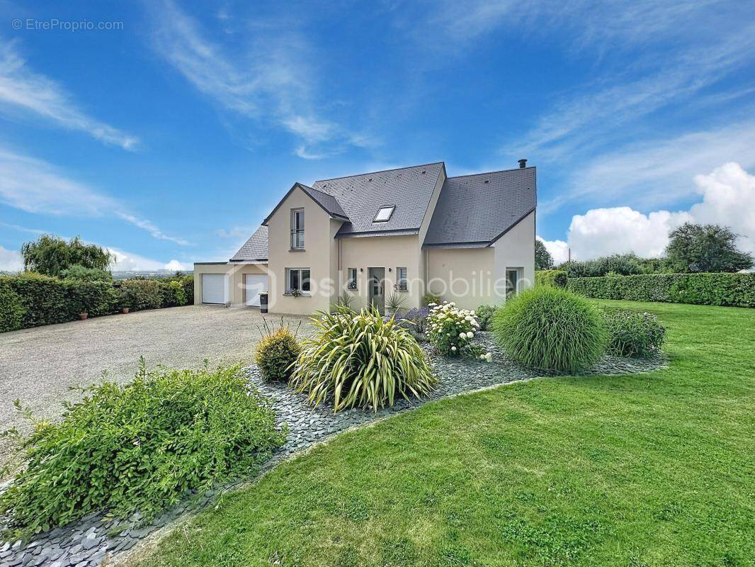 Maison à HOTTOT-LES-BAGUES