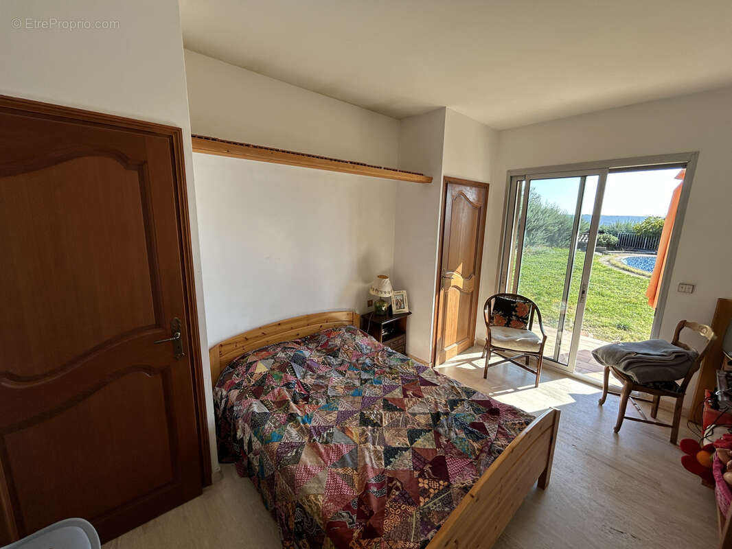 Maison à SAINT-QUENTIN-LA-POTERIE