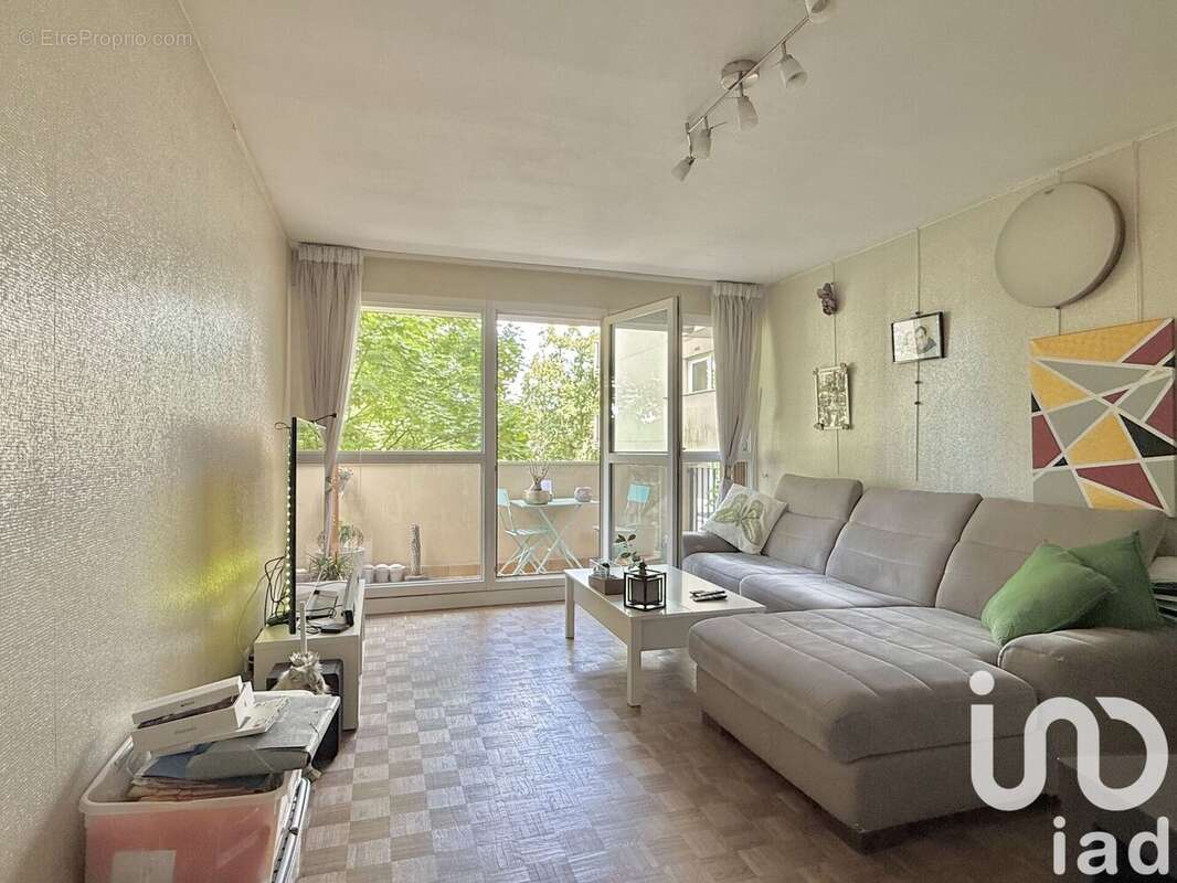 Photo 2 - Appartement à SAVIGNY-SUR-ORGE