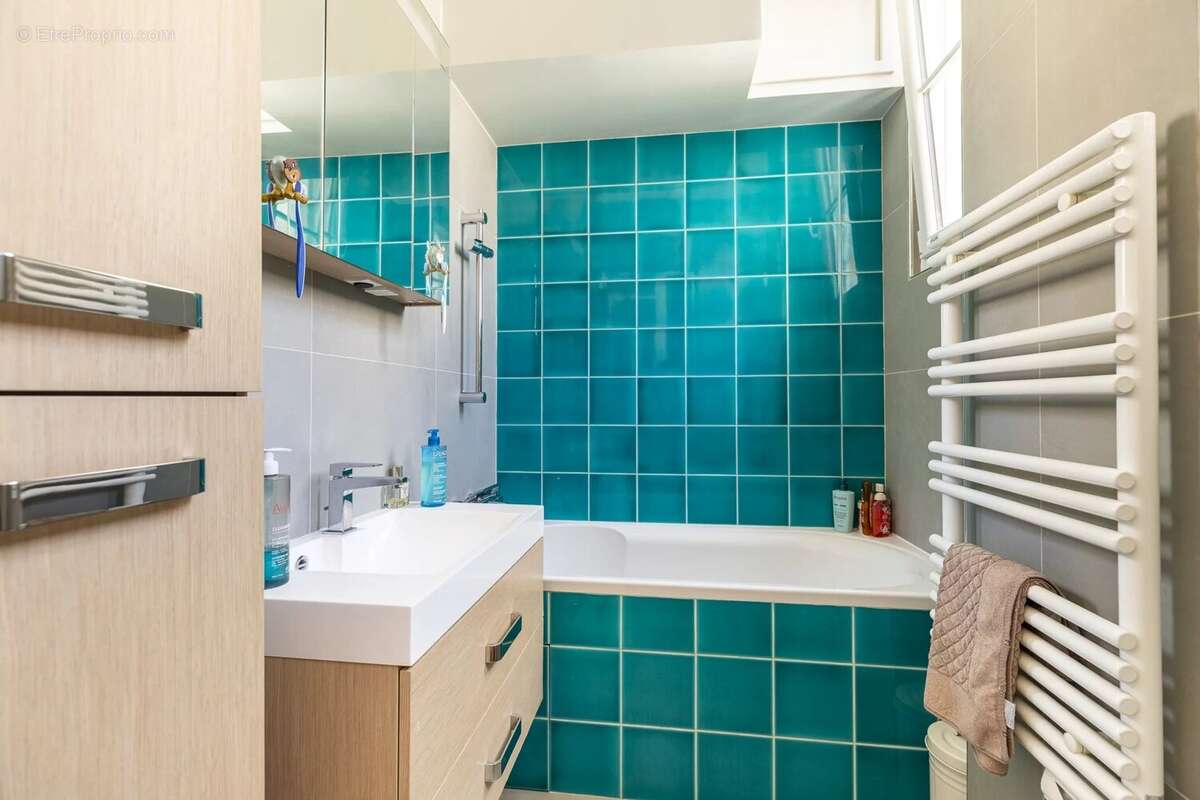 Appartement à PARIS-17E