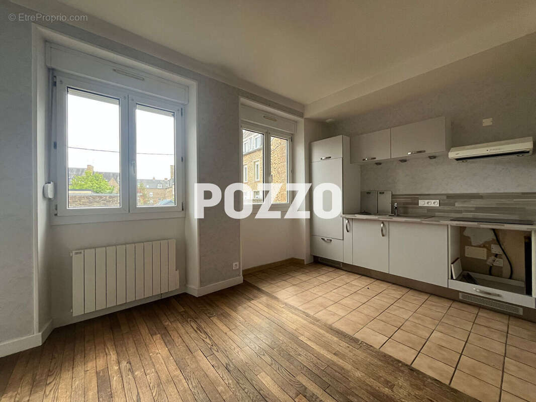 Appartement à SAINT-HILAIRE-DU-HARCOUET