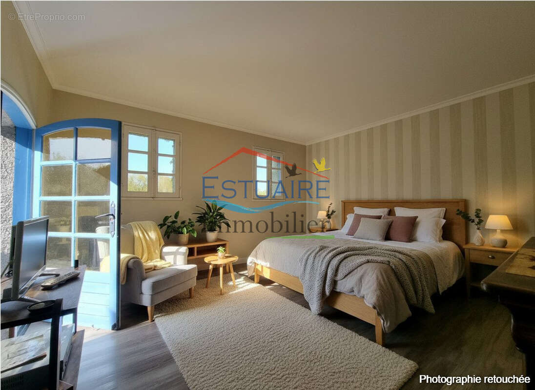 Maison 174 m² à Saint-Etienne-De-Montluc  - photo 9