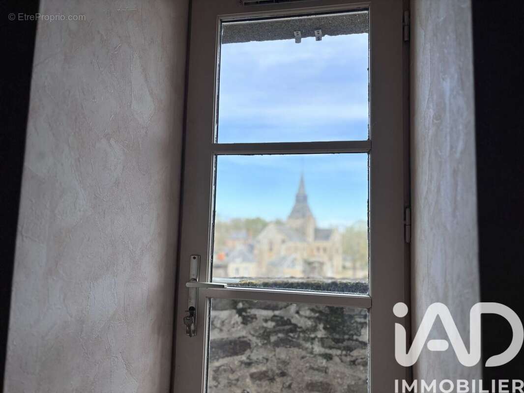 Photo 7 - Maison à AMBRIERES-LES-VALLEES