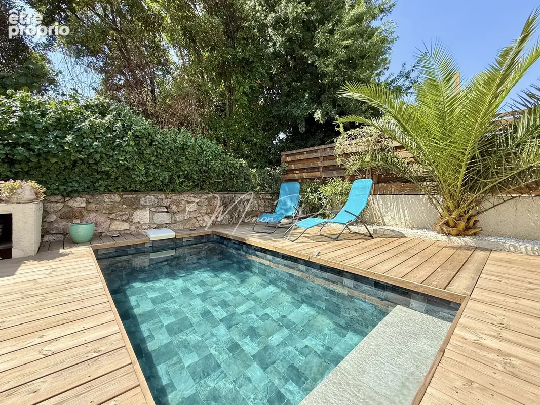 Maison 95 m² à Saint-Esteve  - photo 14
