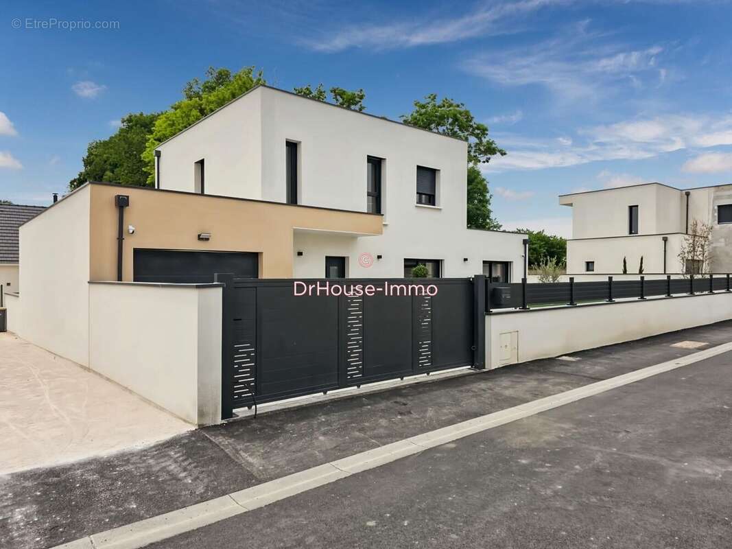 Maison à BRETIGNY