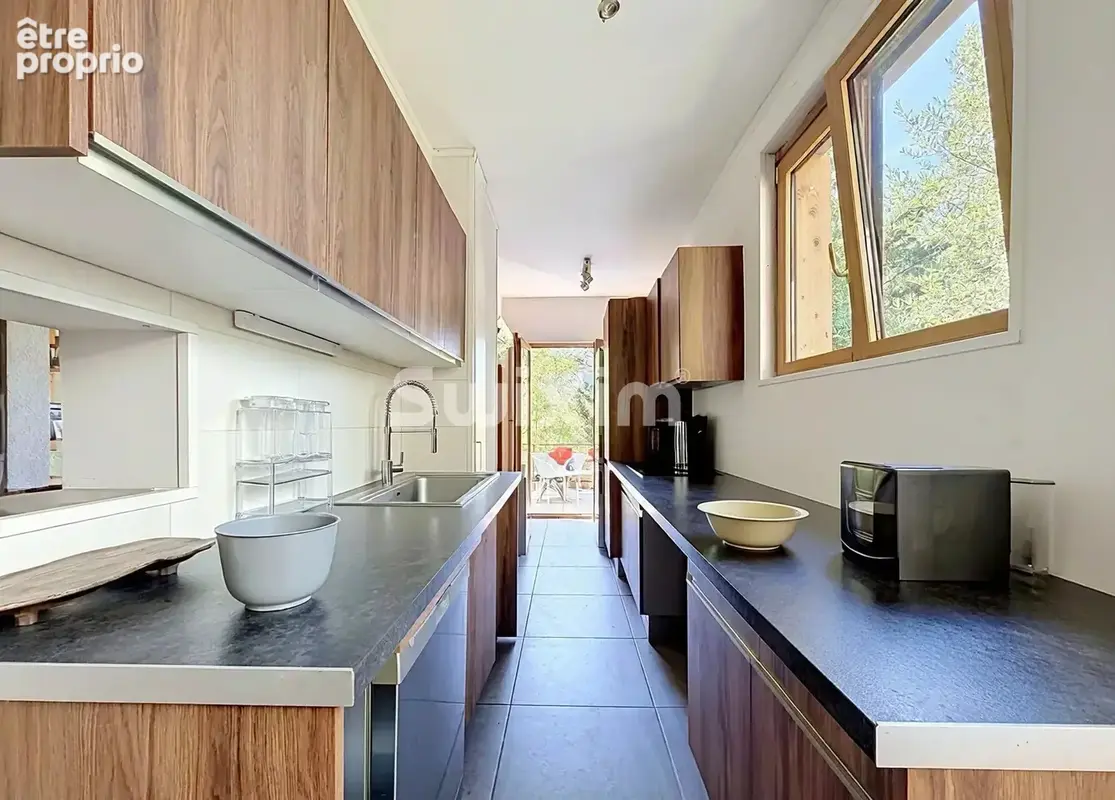 Ensemble immobilier à fort portientiel locatif proche frontière - photo 2