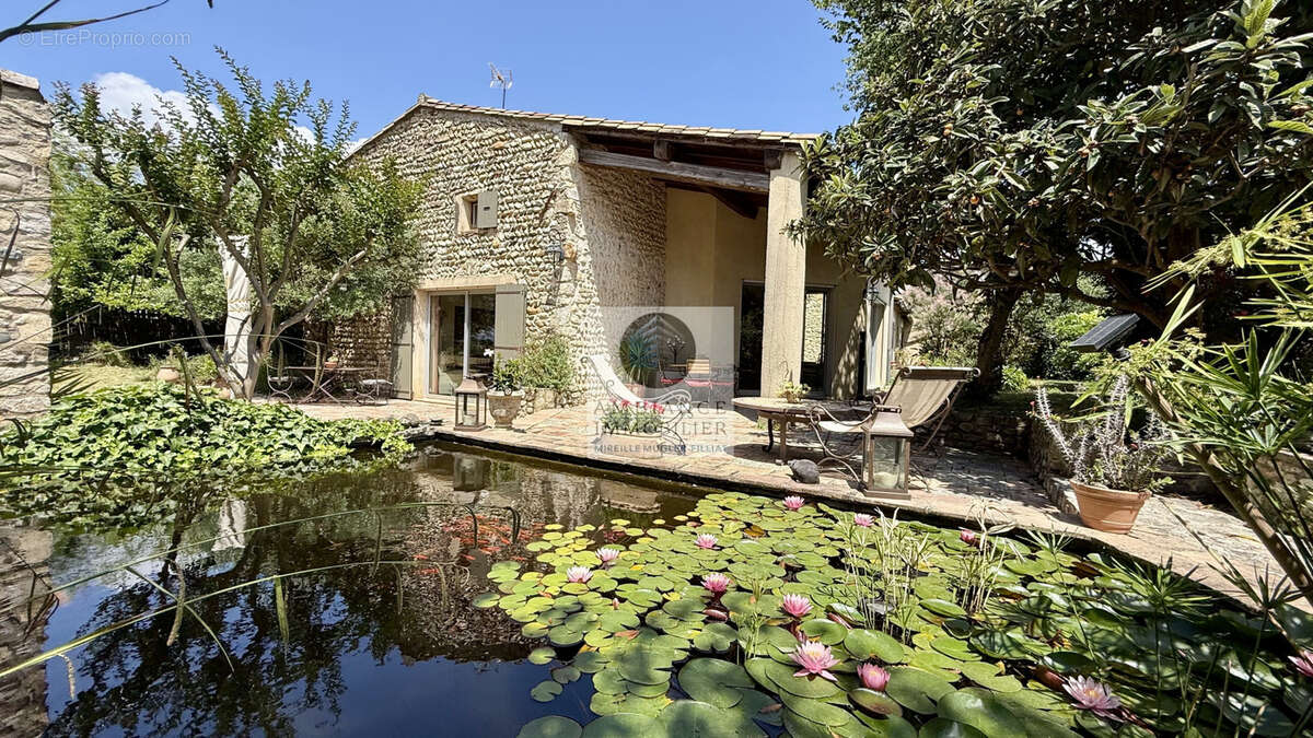 Maison à ETOILE-SUR-RHONE