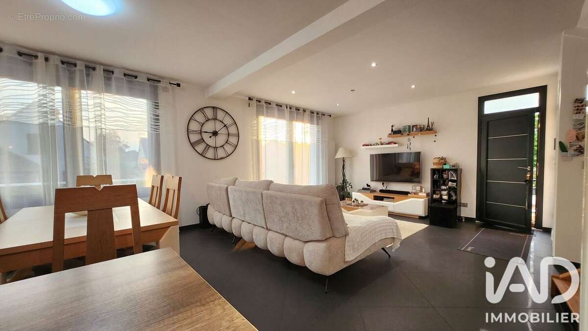 Maison 136 m² à Gretz-Armainvilliers  - photo 3