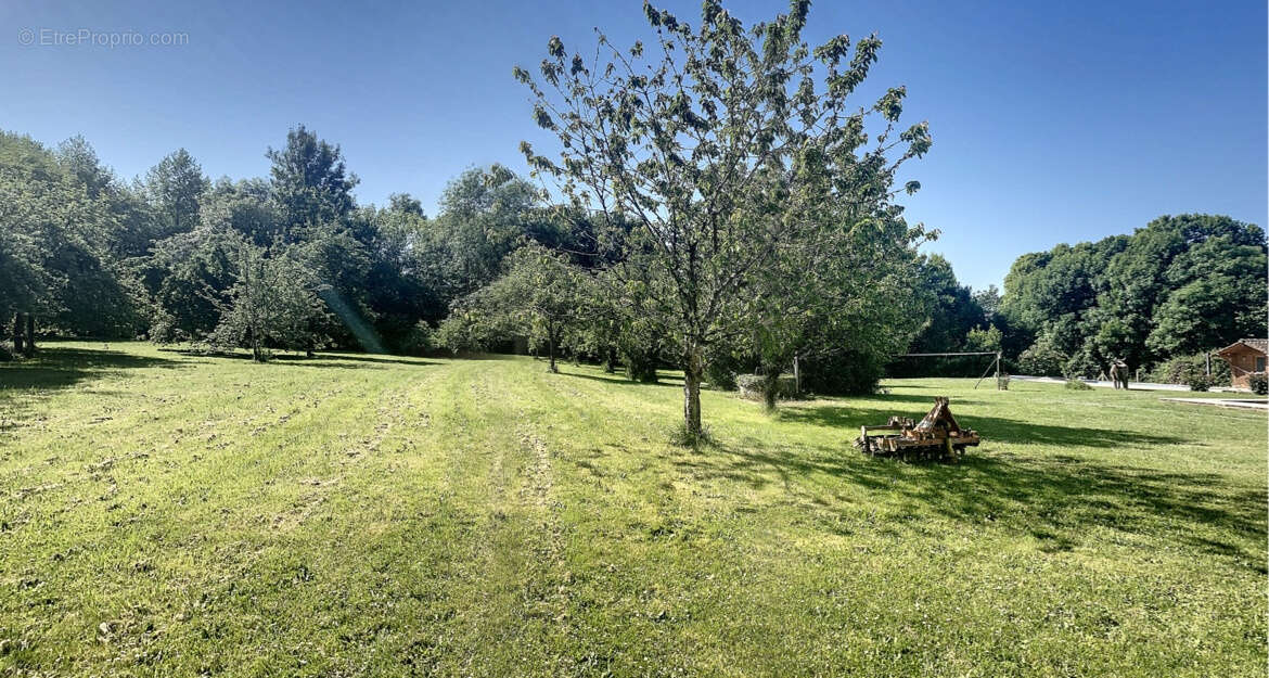 Maison à ANNESSE-ET-BEAULIEU