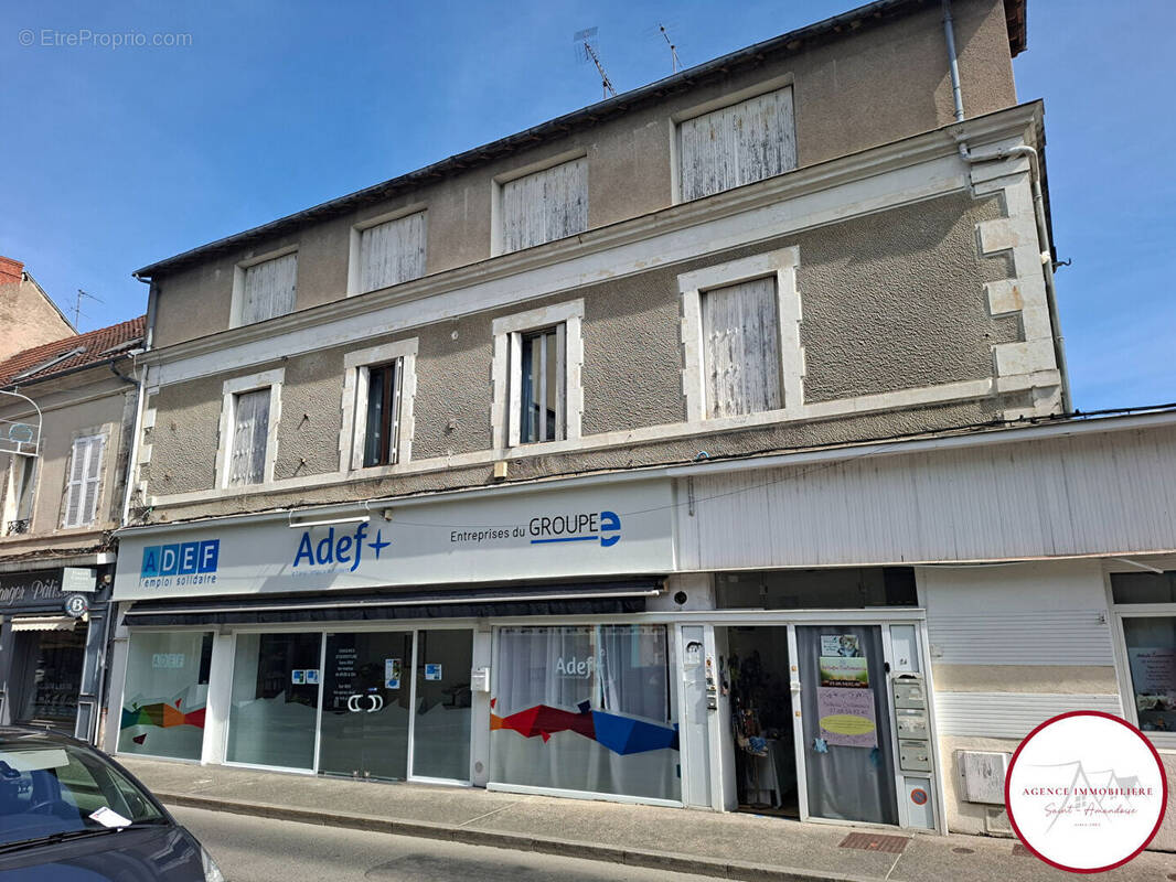 Appartement à SAINT-AMAND-MONTROND