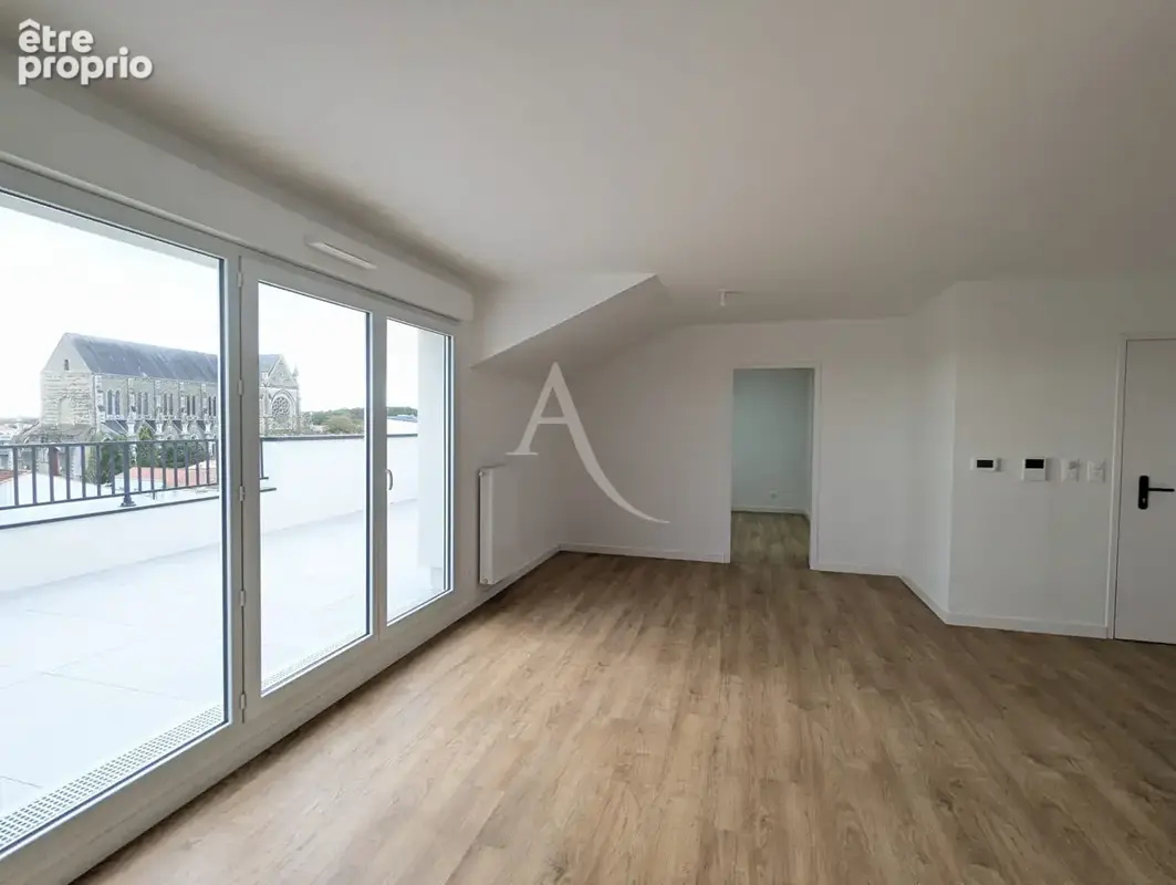 Appartement 3 pièces dernier étage à vendre à Challans avec terrasse de 63 m² - photo 2