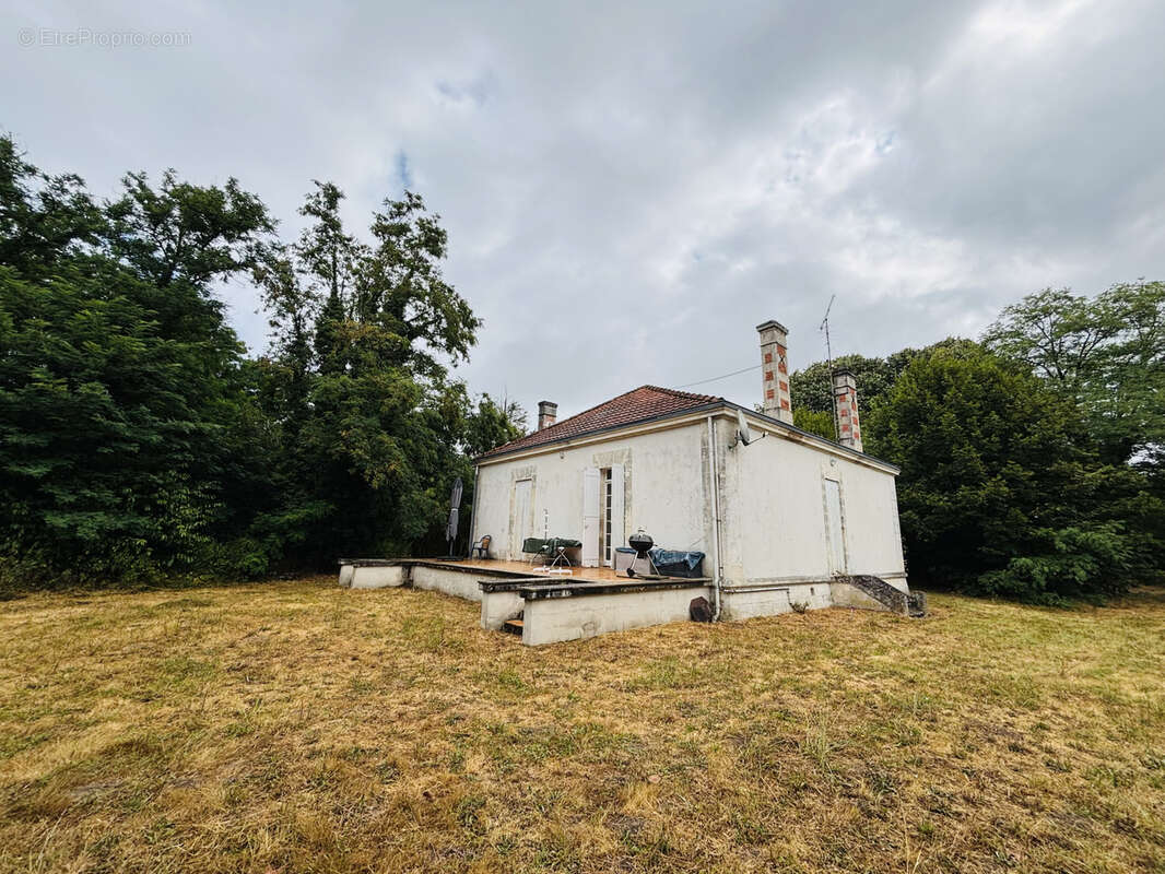 Maison à CHENAUD