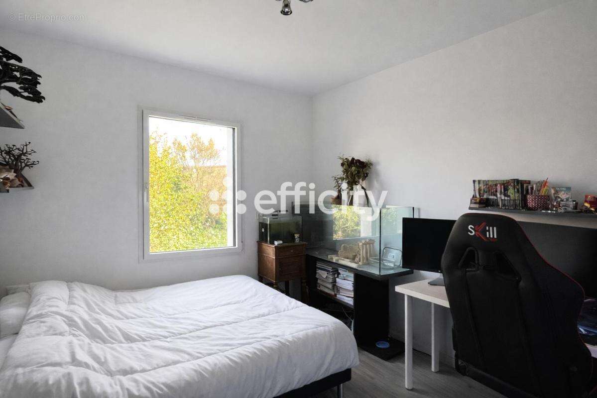 Maison 101 m² à Meursac  - photo 12