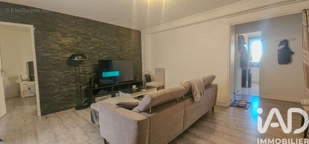 Photo 2 - Appartement à LA COURNEUVE