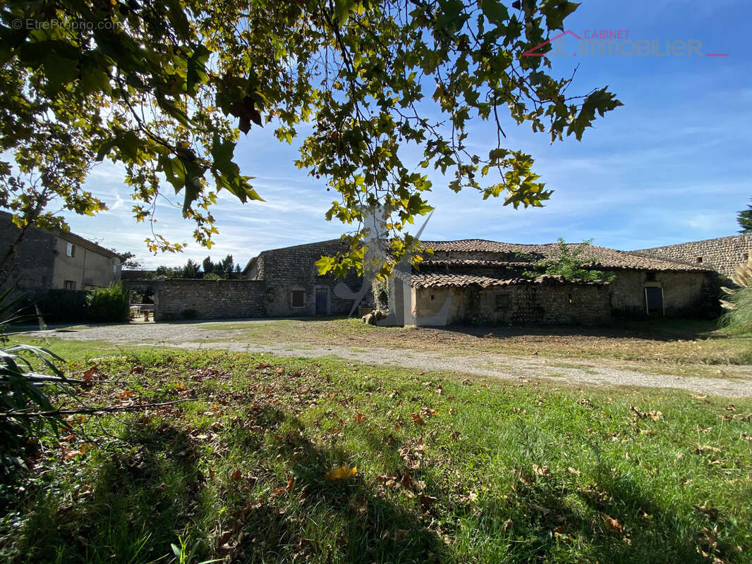 Maison à ETOILE-SUR-RHONE