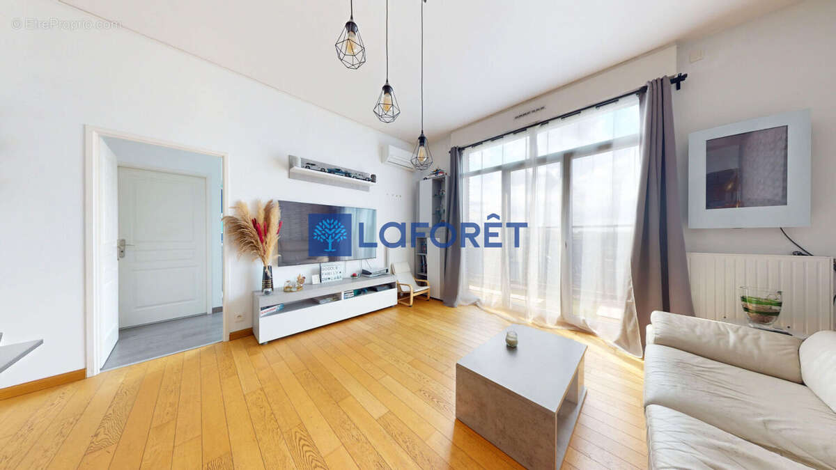 Appartement à ATHIS-MONS