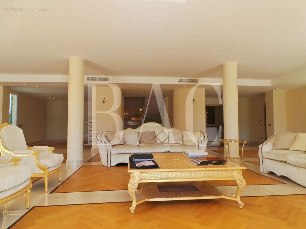 Maison à SAINT-JEAN-CAP-FERRAT