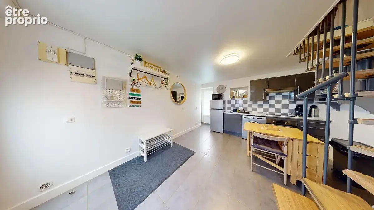 Maison de ville en triplex avec jardin / Lesches - photo 2