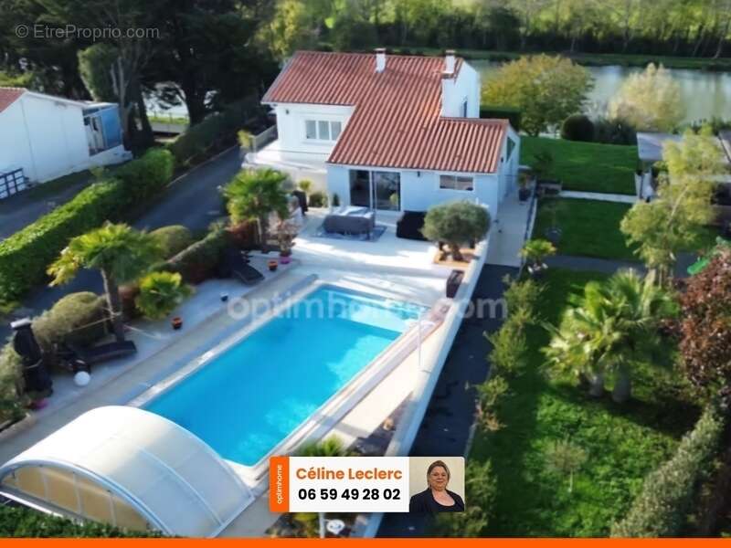 Maison à SAINT-MICHEL-EN-L'HERM