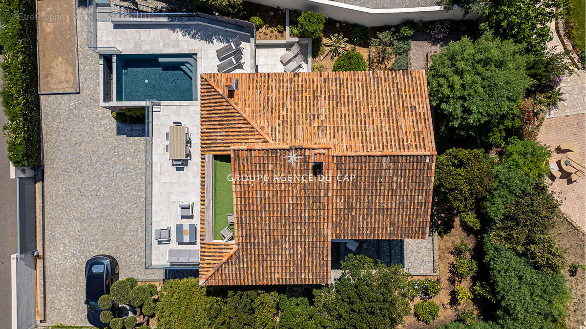 Maison à LES ISSAMBRES