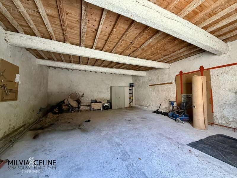 Propriete à vendre 32 pièces proche de CARCASSONNE (11) 2 habitations 522m2+ parc 2,82 hectares + dépendances - photo 20