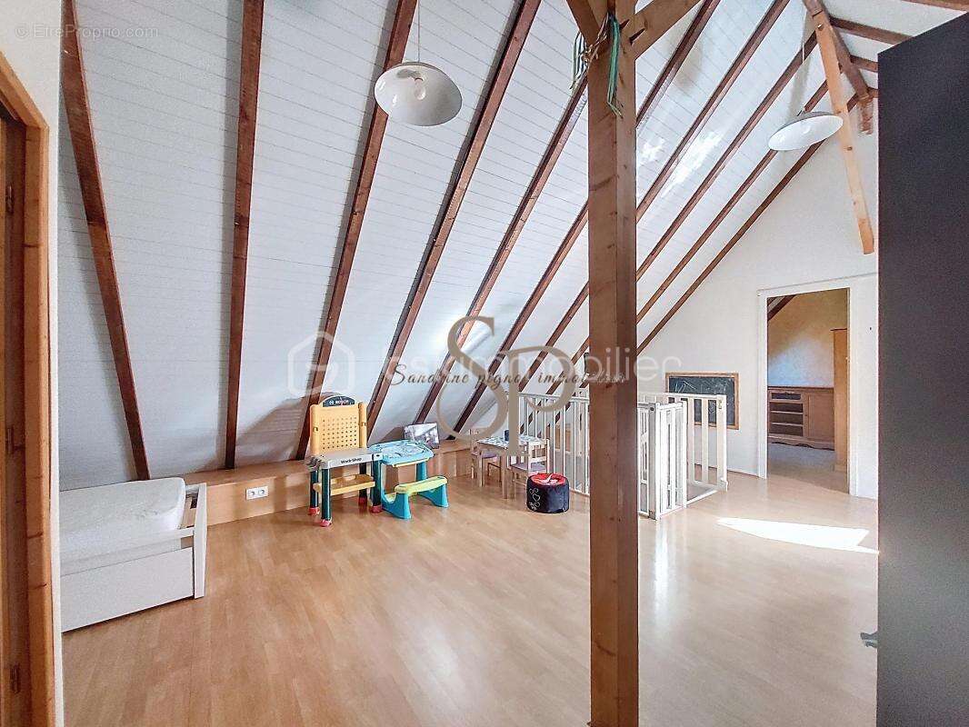 Maison à BAZOCHES-SUR-LE-BETZ